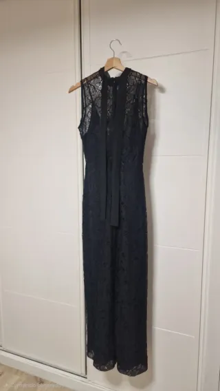 Mono de encaje para fiesta. Solo na puesta.