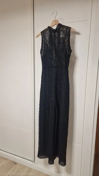 Mono de encaje para fiesta. Solo na puesta.