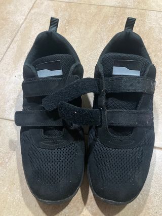 Zapatillas Negras Talla 43