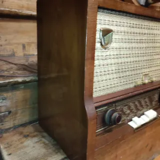 Radio Philips antigua madera válvulas
