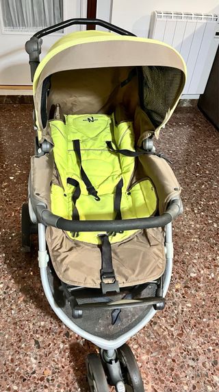 Carro de bebé con capazo y silla