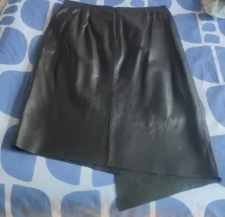 Falda Mango Piel Negra Talla S