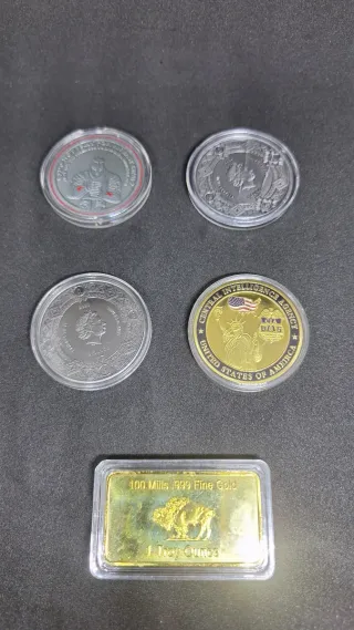 Confezione da 5 Monete Commemorative da Collezione