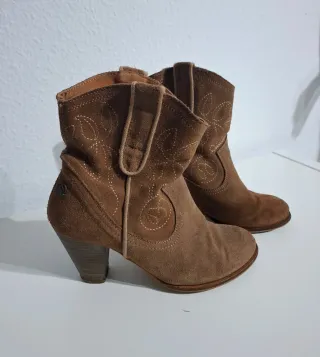 Botas Mustang mujer talla 38