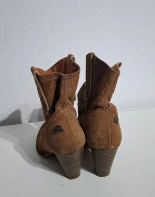 Botas Mustang mujer talla 38