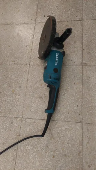Amoladora Angular Makita