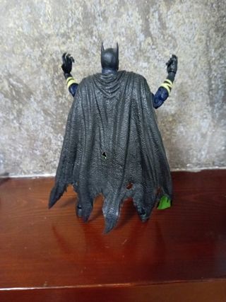 Figura Batman infectado . DC Multiverse