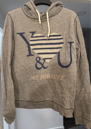 Sudadera Bershka Gris Corazón You & Me