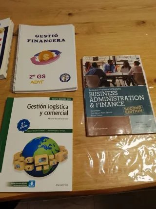Gestión de empresas, varios libros