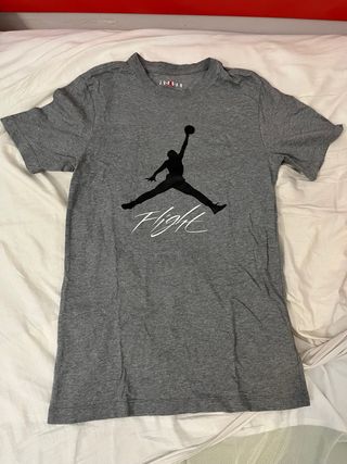 Camiseta Jordan Flight Gris