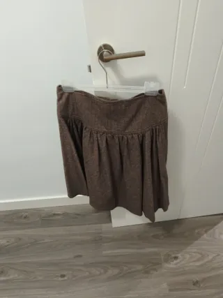 Falda marrón