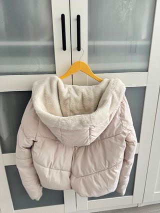 Cazadora Hollister Beige con Capucha Forrada