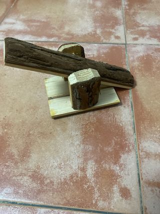 Balancín de madera para hámster