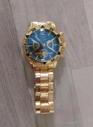 Reloj Dorado con Esfera Azul