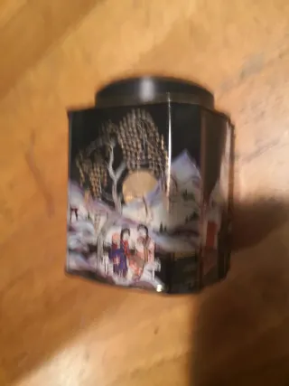 Caja de lata decorada estilo oriental 13x10x10cm