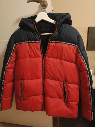 Abrigo acolchado niño rojo y azul