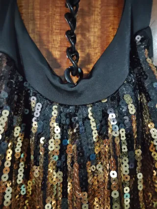 Vestido lentejuelas negro y dorado