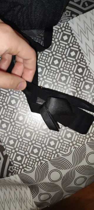 Sujetadores encaje negro y rosa