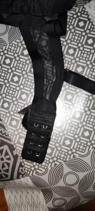 Sujetadores encaje negro y rosa