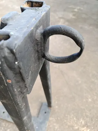 Soporte pared saco boxeo