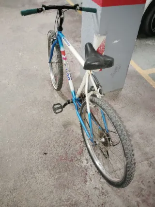 Bicicleta de Montaña Azul