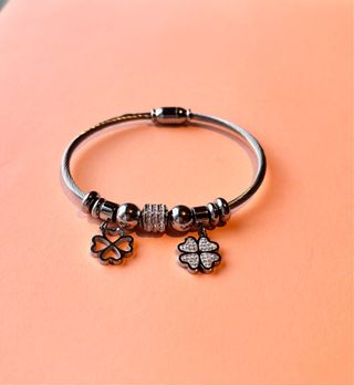 Pulsera Acero con Tréboles y Cristales