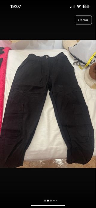 Pantalón cargo negro