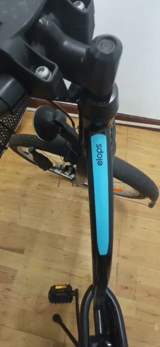 Bicicleta de paseo con cesta