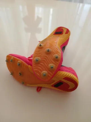 Scarpe da atletica Nike per mezzofondo da donna