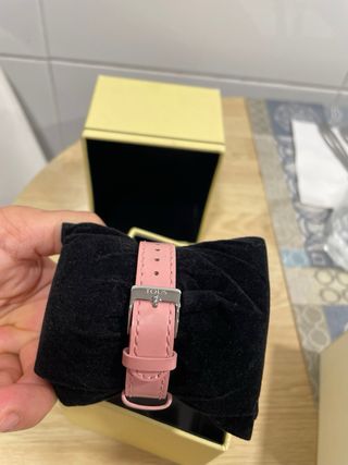 Reloj Tous color rosa.