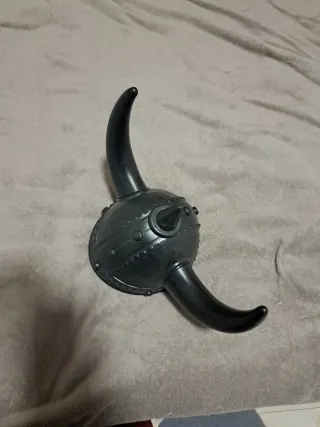 Gorro vikingo negro con cuernos