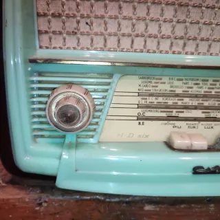 Radio Antigua Sonneclair Baquelita Válvulas