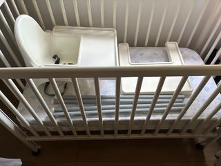 Cuna de bebé blanca . Se regala trona de Ikea