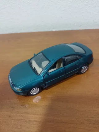 Miniaturas Audi A4 y Jaguar XK8 escala 1/32