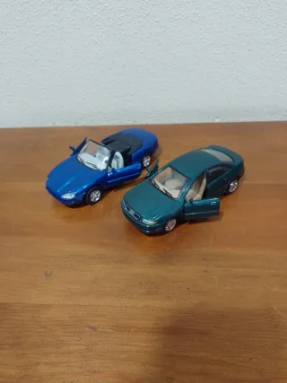 Miniaturas Audi A4 y Jaguar XK8 escala 1/32