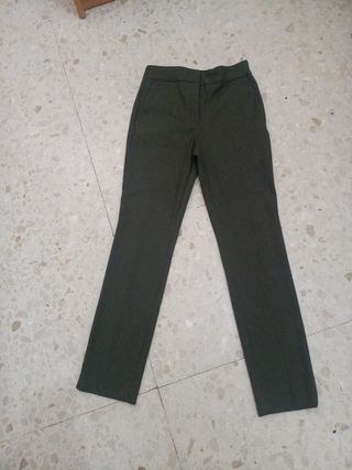 Pantalón Mango verde talla 38