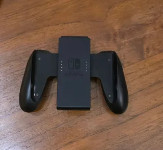 Nintendo Switch + Mario Kart 8 Deluxe