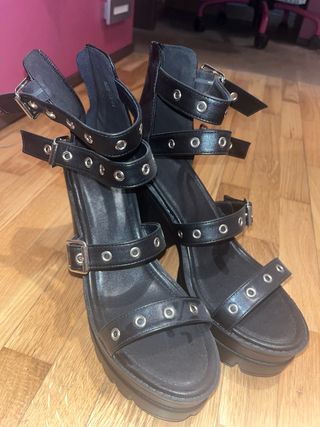 Sandalias negras tacón plataforma