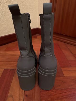 Botas Zara grises plataforma