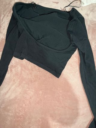 Top negro manga larga