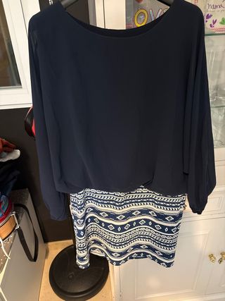 Vestido corto estampado señora