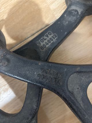 Brazos de suspensión delanteros Volvo