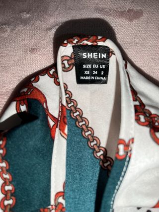 SHEIN XS/34/6 Blusa Estampada Cadenas