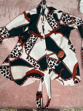 SHEIN XS/34/6 Blusa Estampada Cadenas