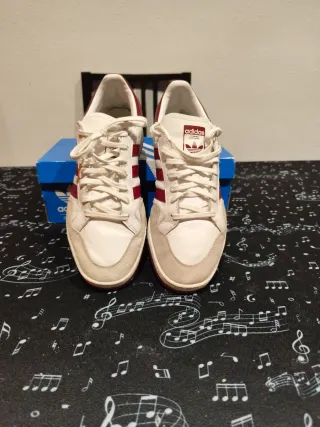 Adidas Team Court EF6053 Cuero Blanco/Rojo 45 1/3