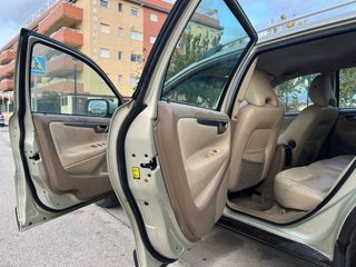 XC70 2.4 D5 Summum AWD 185 CV Automático