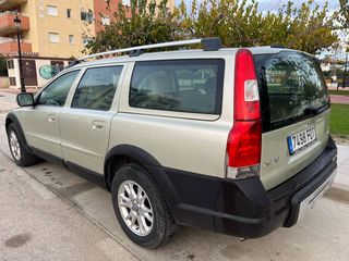 XC70 2.4 D5 Summum AWD 185 CV Automático