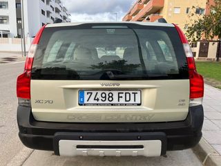 XC70 2.4 D5 Summum AWD 185 CV Automático