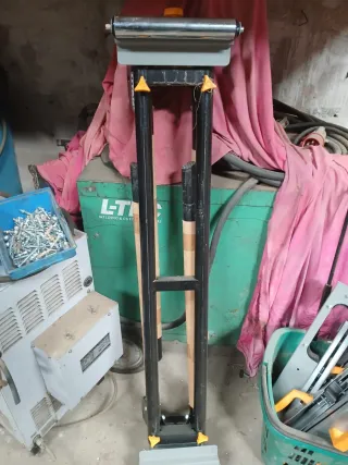 Soporte Titan para ingletadora