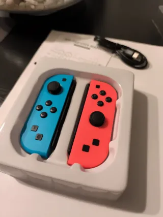 Mandos Nintendo Switch Azul y Rojo